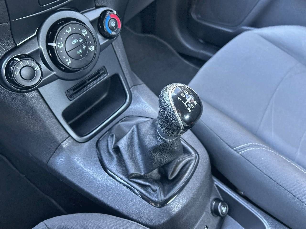 Ford Fiesta 1.5 TDCi 63kW  5p Trend - foto 14