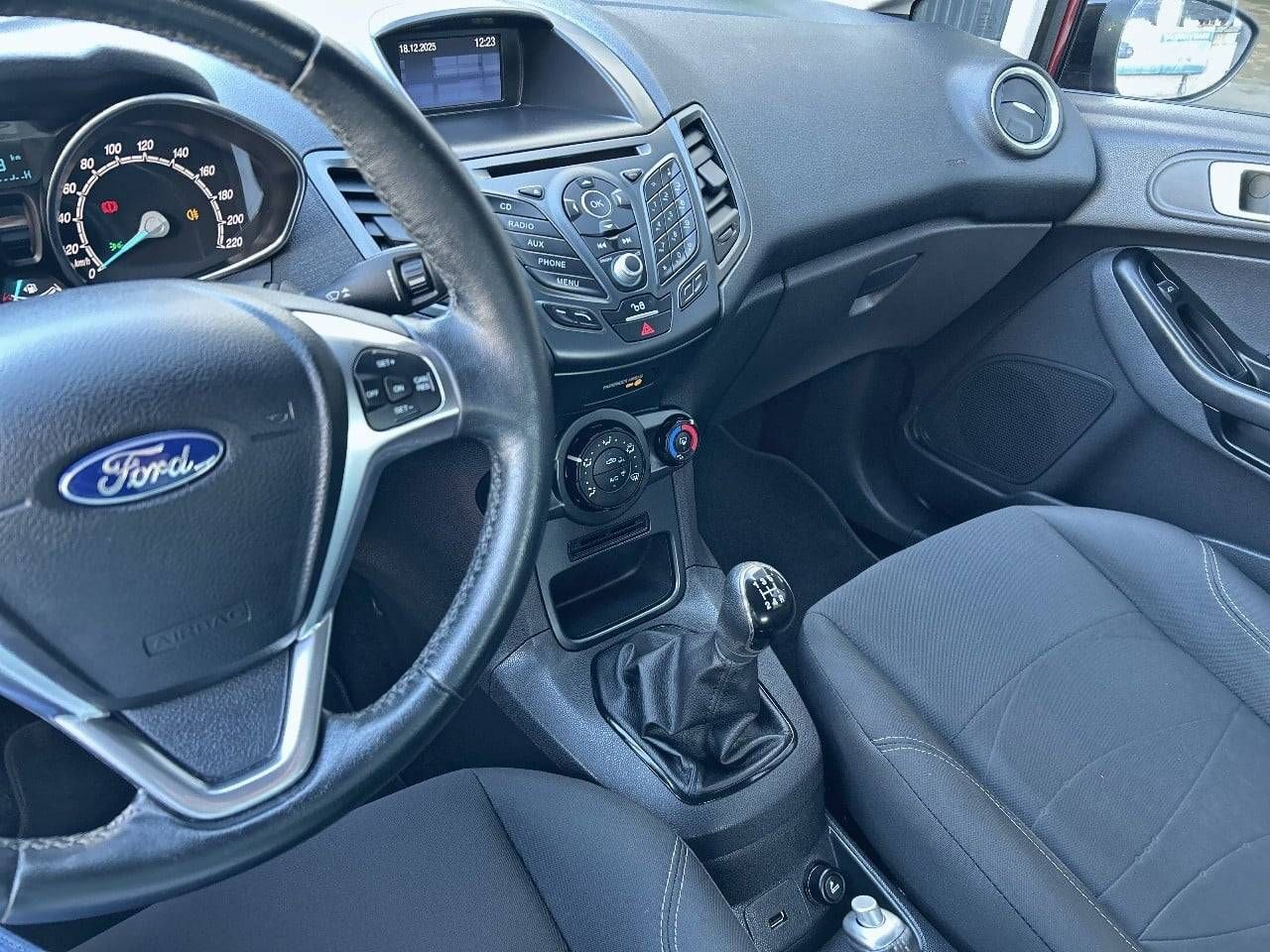 Ford Fiesta 1.5 TDCi 63kW  5p Trend - foto 22