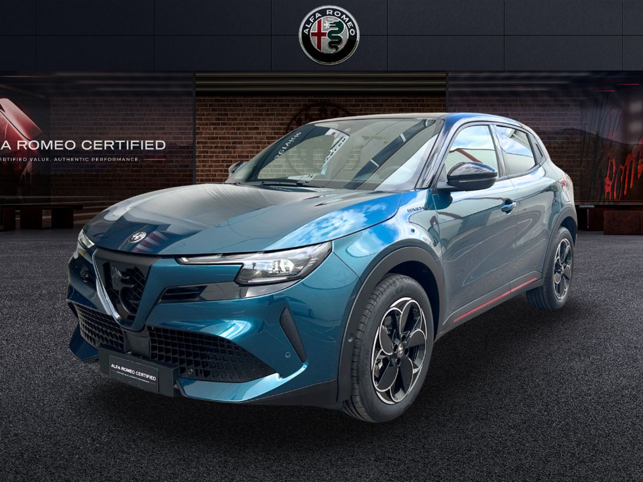 Alfa Romeo Junior  Ibrida 100kW (136CV) -