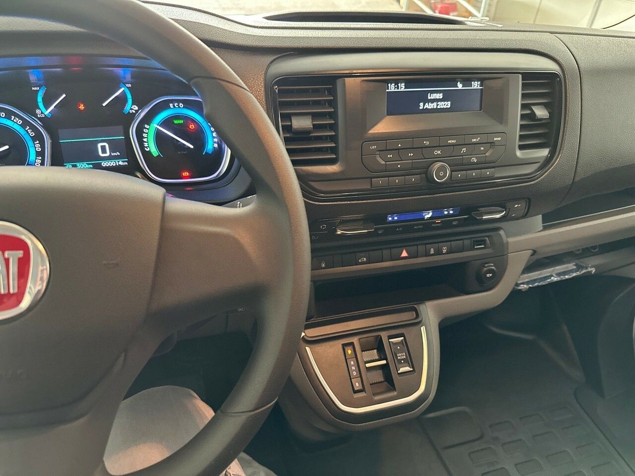 Fiat Scudo BEV 50 KWH L3 136CV 4P - foto 16