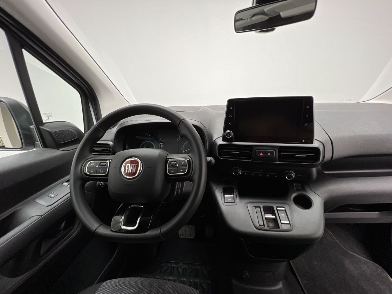 Fiat Doblo E-DOBLO BEV 50KWH LH1 136CV 4P - foto 14