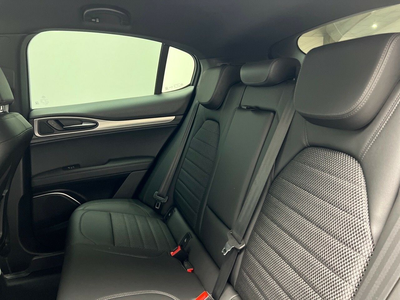 Alfa Romeo Stelvio 2.2 JTDM SPRINT AT8 Q4 190CV 5P - foto 23