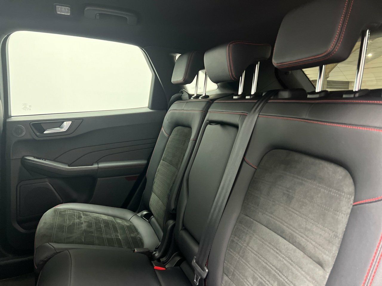 Ford Kuga FHEV 2.5 ST-LINE X AUTO 190CV 5P - foto 26