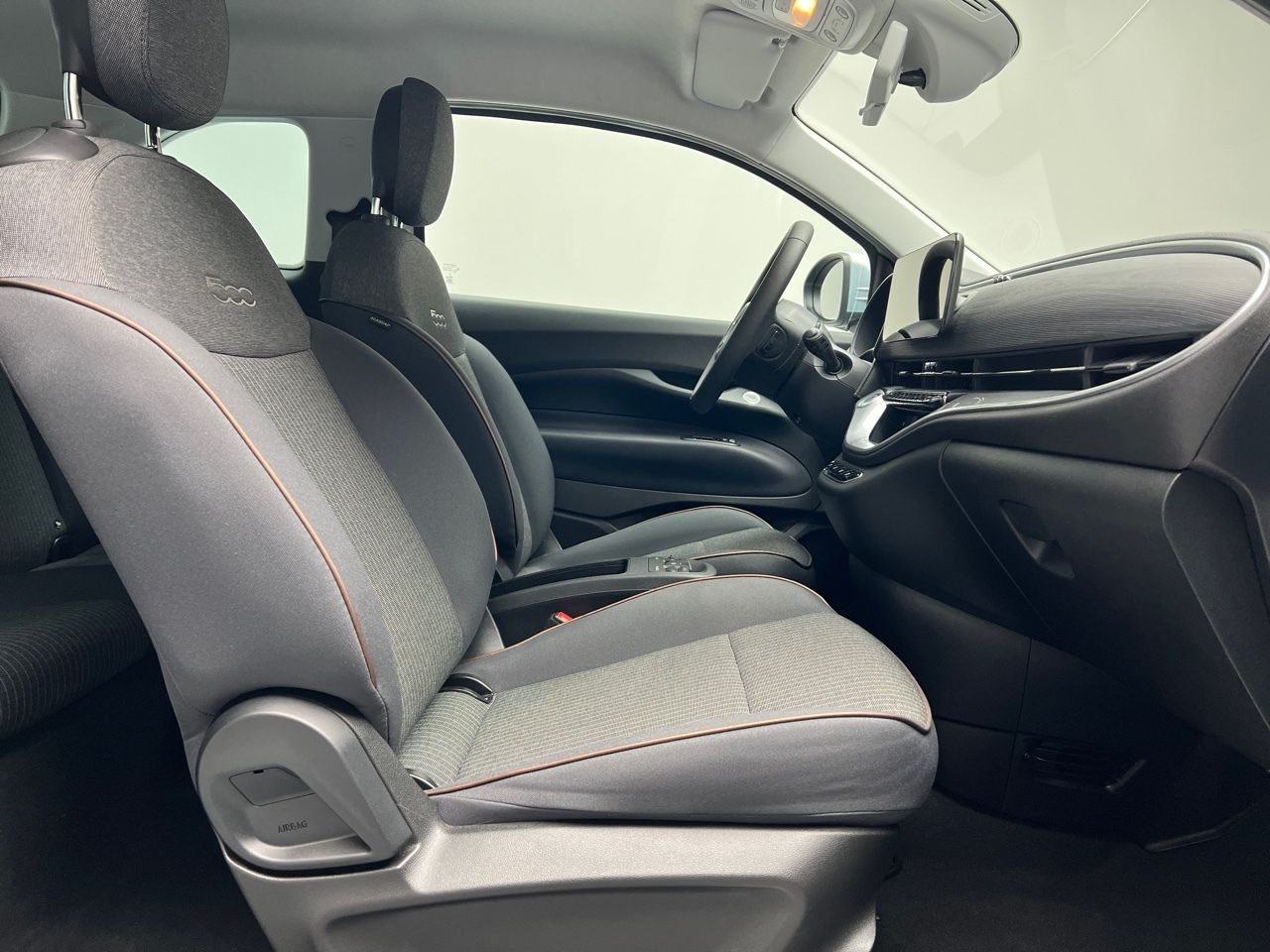 Fiat 500 BEV 42KWH ICON 118CV 3P - foto 23