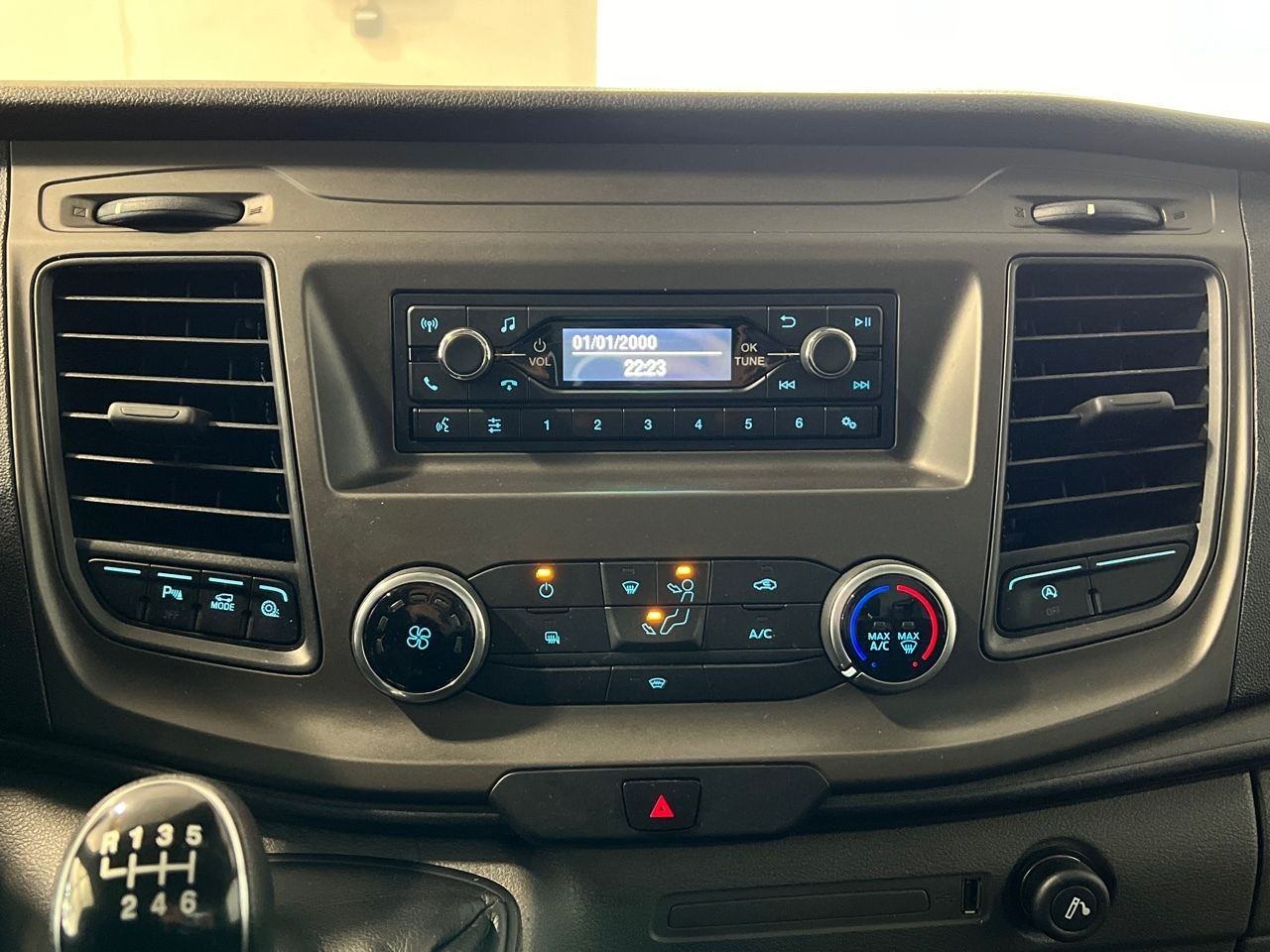 Ford Transit 350 TREND MHEV 2.0 TDCI L2H2 RWD 130CV 4P - foto 17