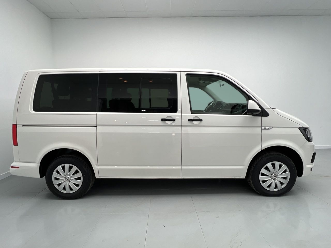 volkswagen caravelle 2017 / foto grande (3)