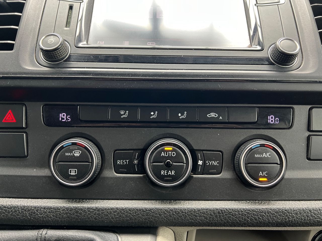 Volkswagen Caravelle 2.0 TDI BMT LWB TRENDLINE 4WD 150CV 4P  - foto 17