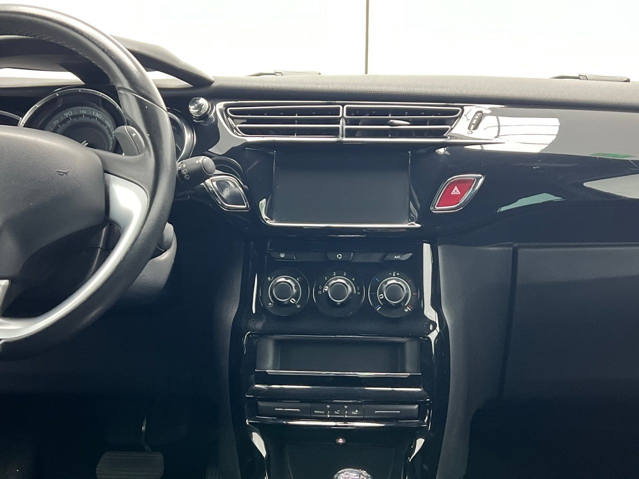 DS DS 3 1.2 PURETECH DESIRE 82CV 3P - foto 18