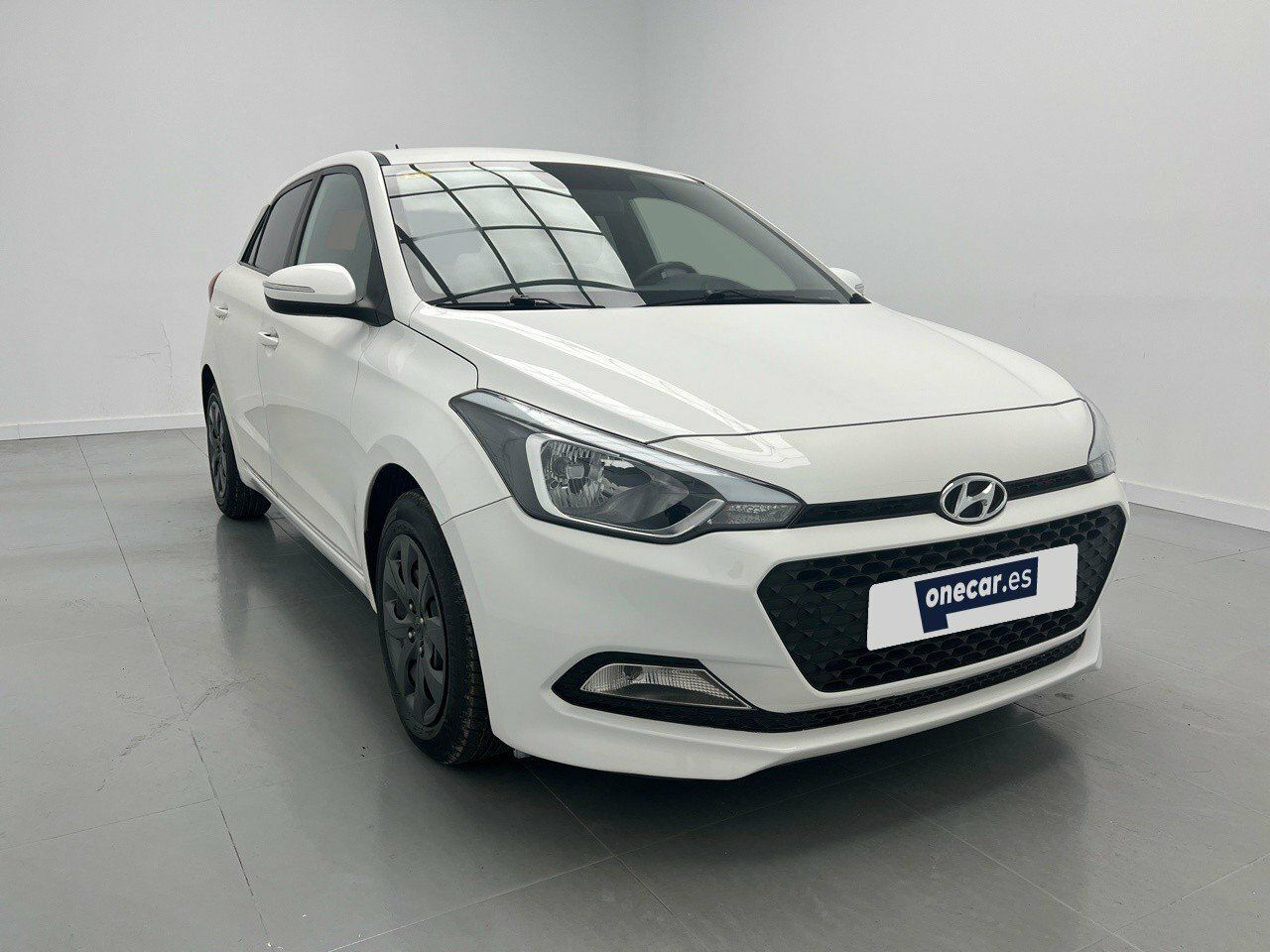 Hyundai i20 1.2 MPI FRESH 84CV 5P - foto 9