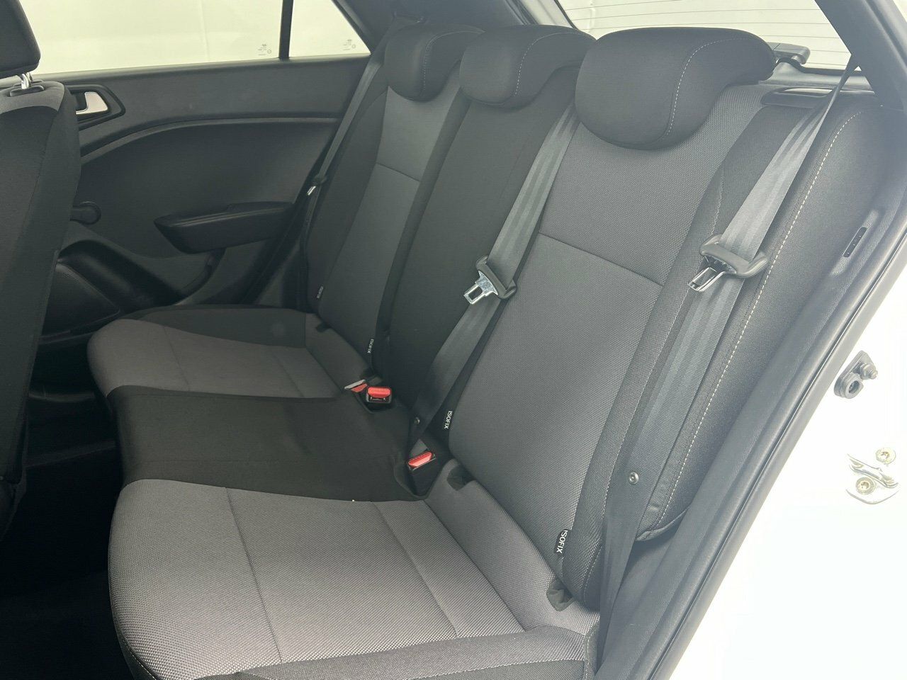 Hyundai i20 1.2 MPI FRESH 84CV 5P - foto 22