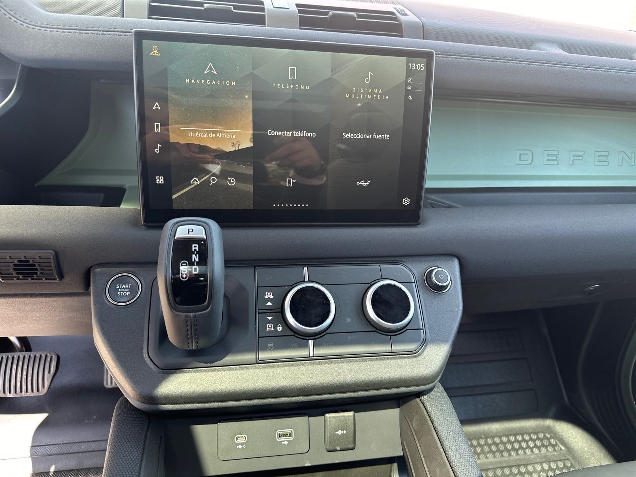 Land-Rover Defender PHEV 2.0 75TH LIMITED ED 110 AUTO 4WD 40 - foto 15