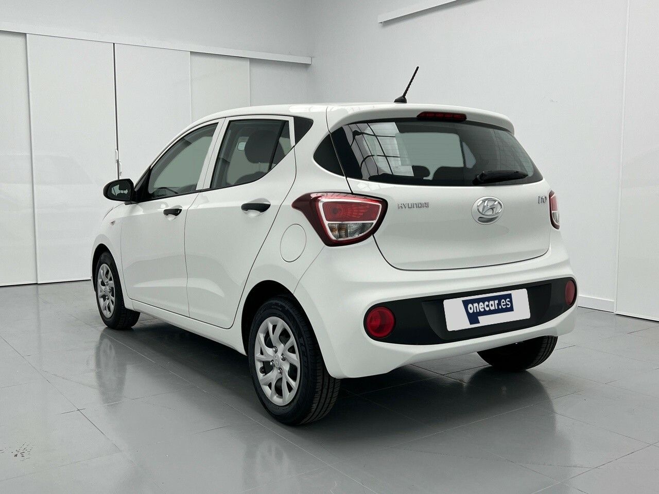 Hyundai i10 1.0 KLASS 66CV 5P - foto 8