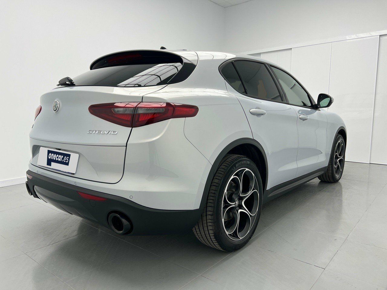 alfa romeo stelvio 2023 / foto grande (2)