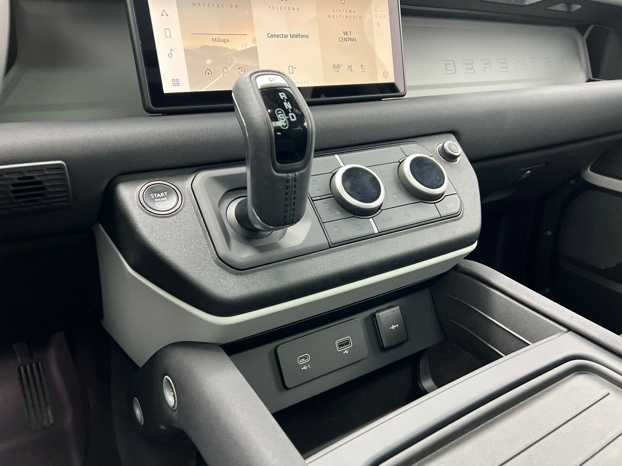 Land-Rover Defender 3.0 D250 MHEV SE 110 AUTO 4WD 249CV 5P - foto 19