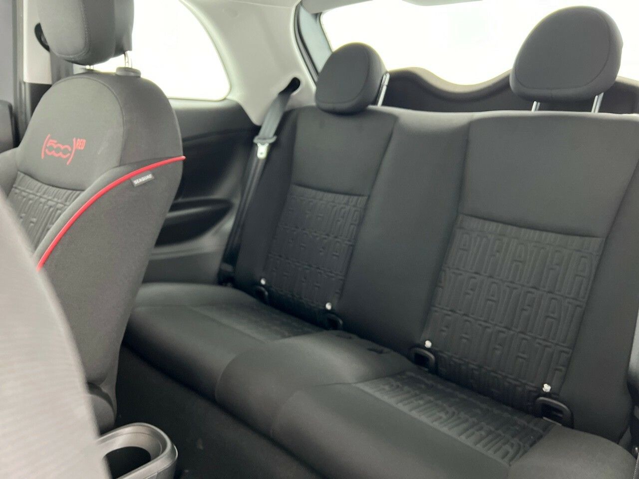 Fiat 500 BEV 42KWH RED 118CV 3P - foto 26