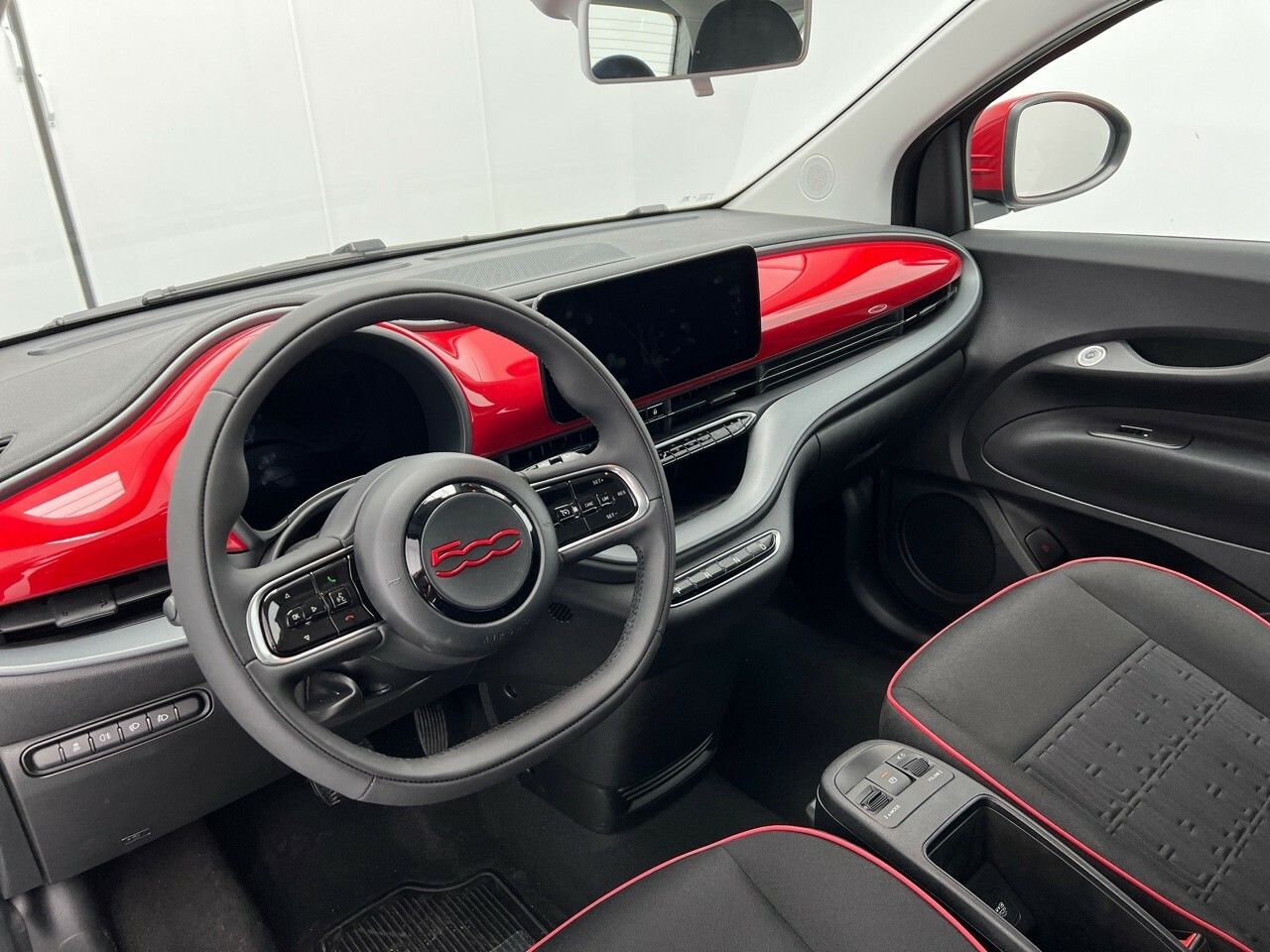 Fiat 500 BEV 42KWH RED 118CV 3P - foto 24