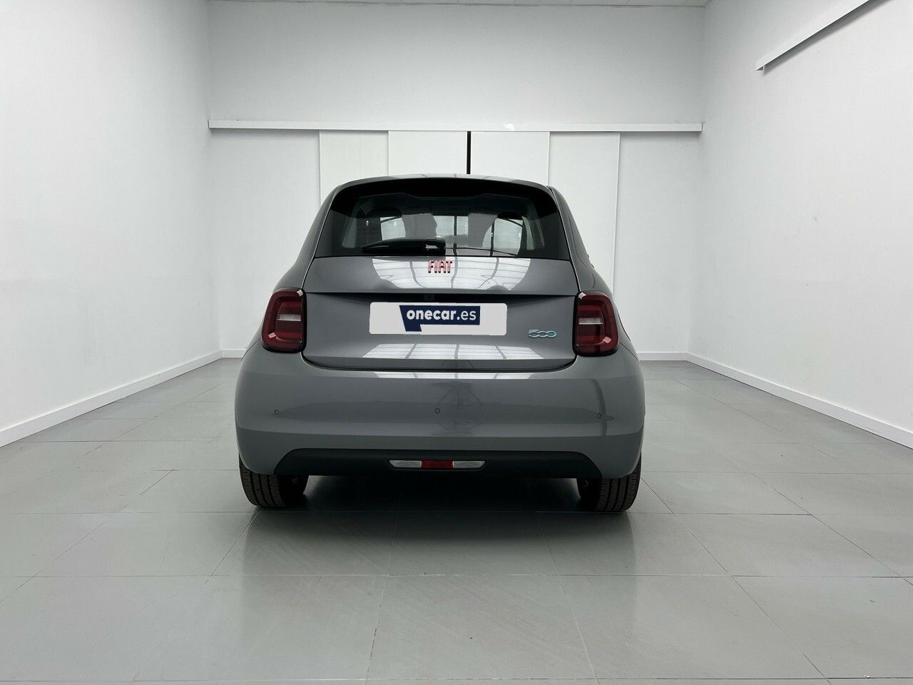 Fiat 500 BEV 42KWH RED 118CV 3P - foto 7