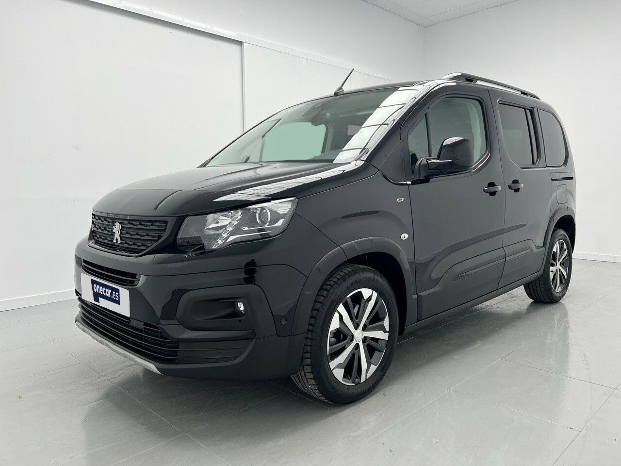 Carla mulata particular  de segunda mano - peugeot rifter 2022 /