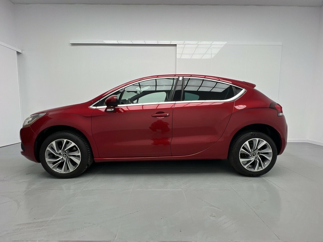 DS DS 4 1.6 E-HDI 115BHP STYLE 114CV 5P - foto 4