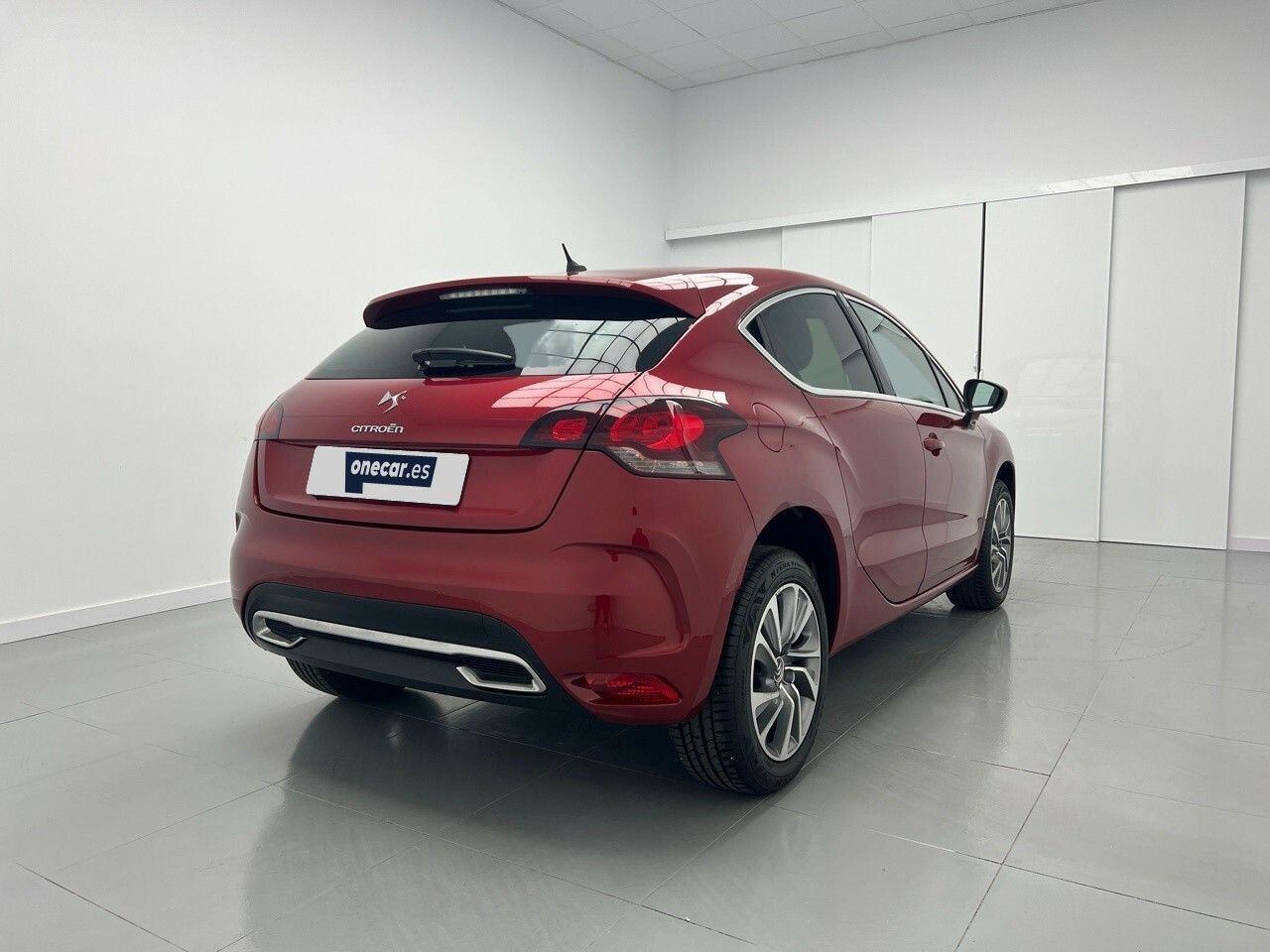 ds automobiles ds 4 2015 / foto grande (2)