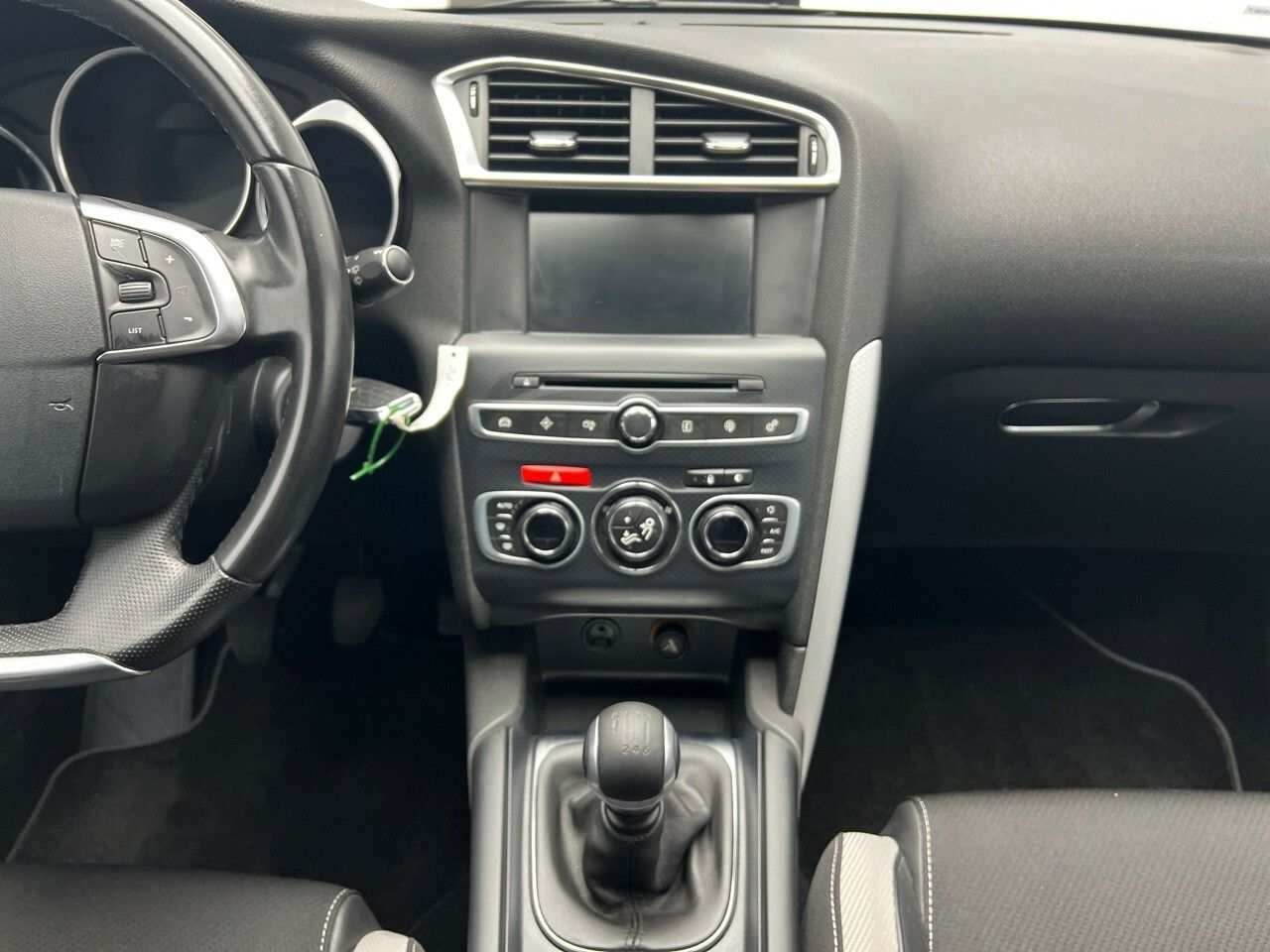 DS DS 4 1.6 E-HDI 115BHP STYLE 114CV 5P - foto 18