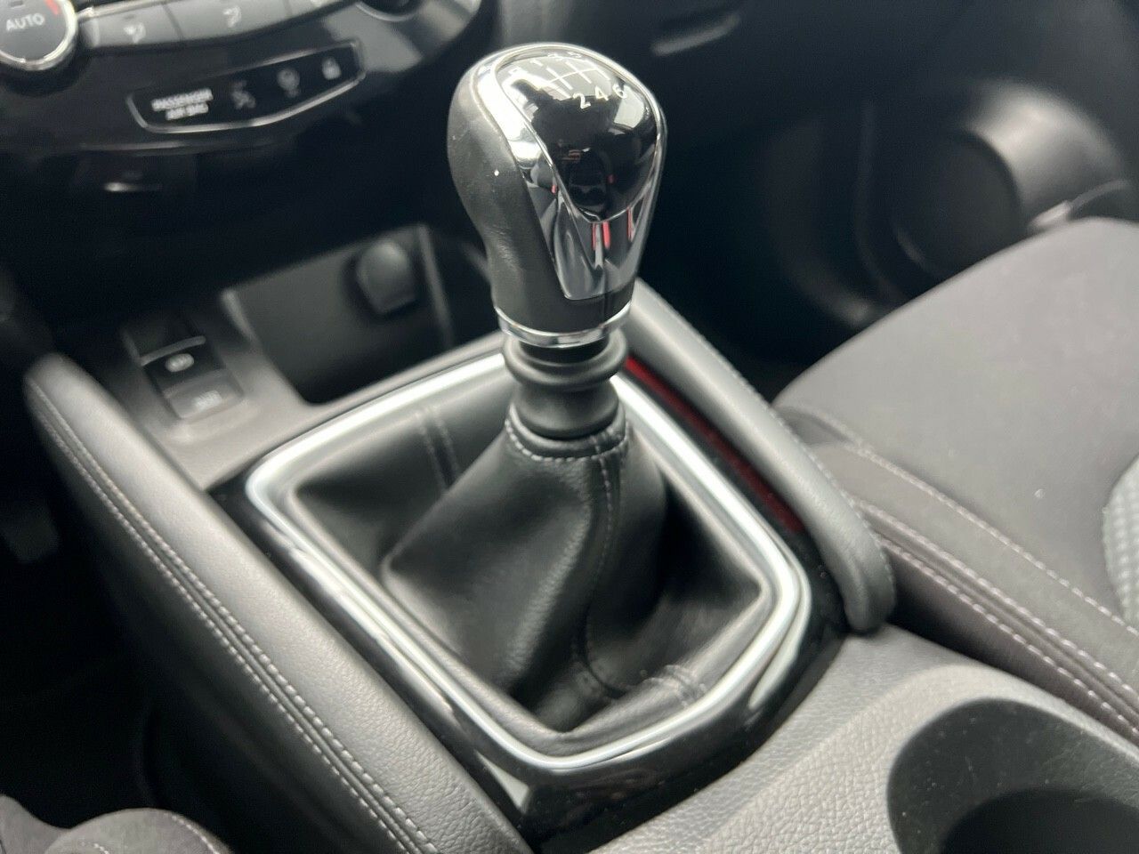 Nissan Qashqai 1.5 DCI N-CONNECTA 115CV 5P - foto 20