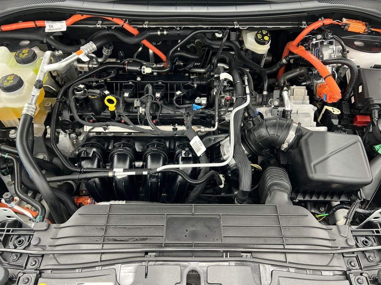 Ford Kuga PHEV 2.5 DURATEC ST-LINE X AUTO 225CV 5P - foto 28