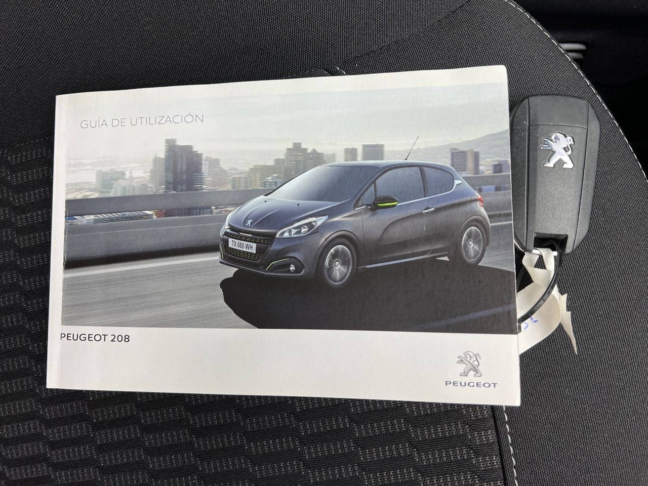 Peugeot 208 1.2L PURETECH STYLE 82CV 5P - foto 28