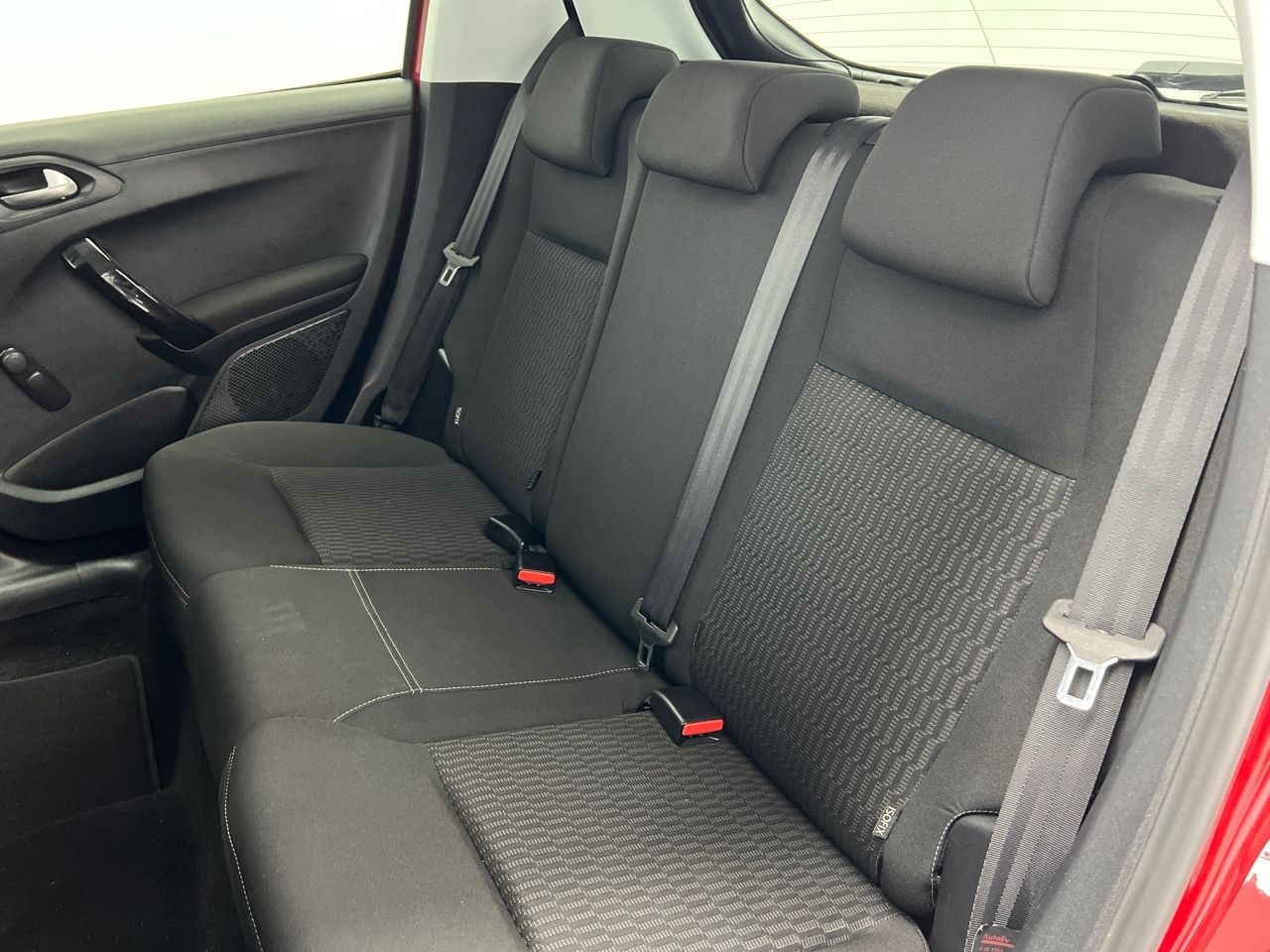 Peugeot 208 1.2L PURETECH STYLE 82CV 5P - foto 24