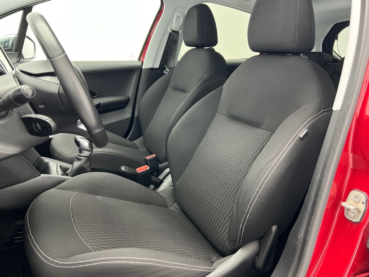Peugeot 208 1.2L PURETECH STYLE 82CV 5P - foto 23