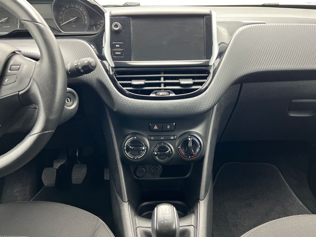 Peugeot 208 1.2L PURETECH STYLE 82CV 5P - foto 18