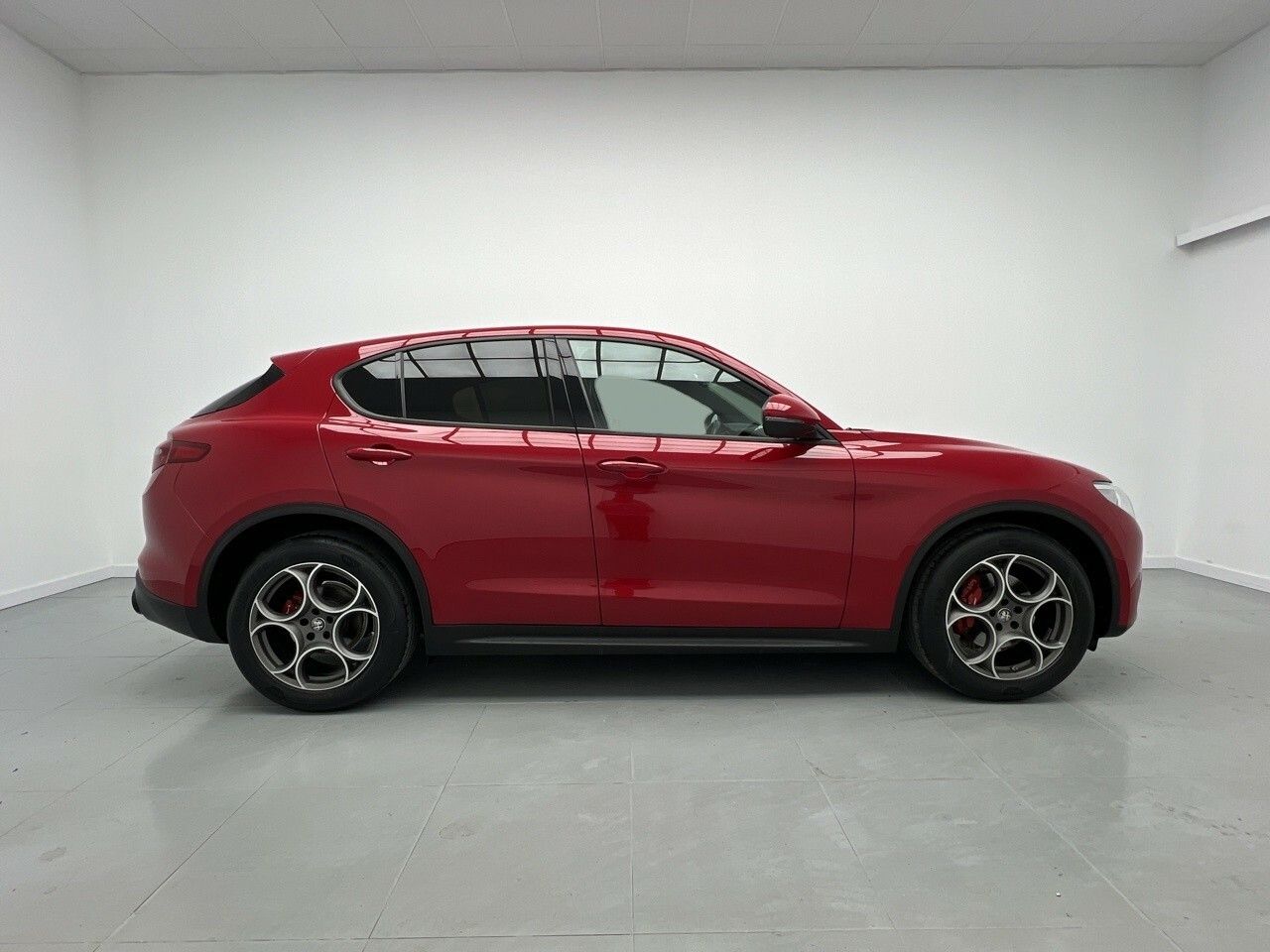alfa romeo stelvio 2023 / foto grande (3)