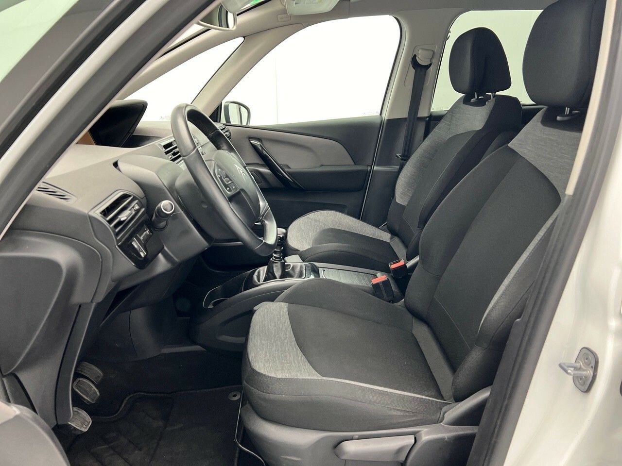 Citroën C4 Spacetourer 1.2 PURETECH S&S FEEL 130CV 5P 7 PLAZ - foto 24