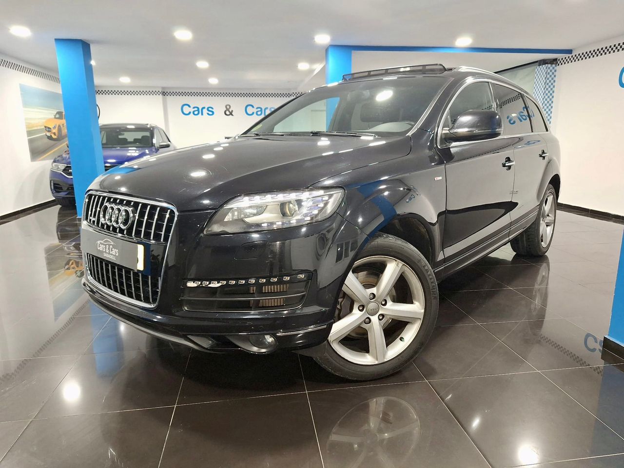 audi q7 2011 /