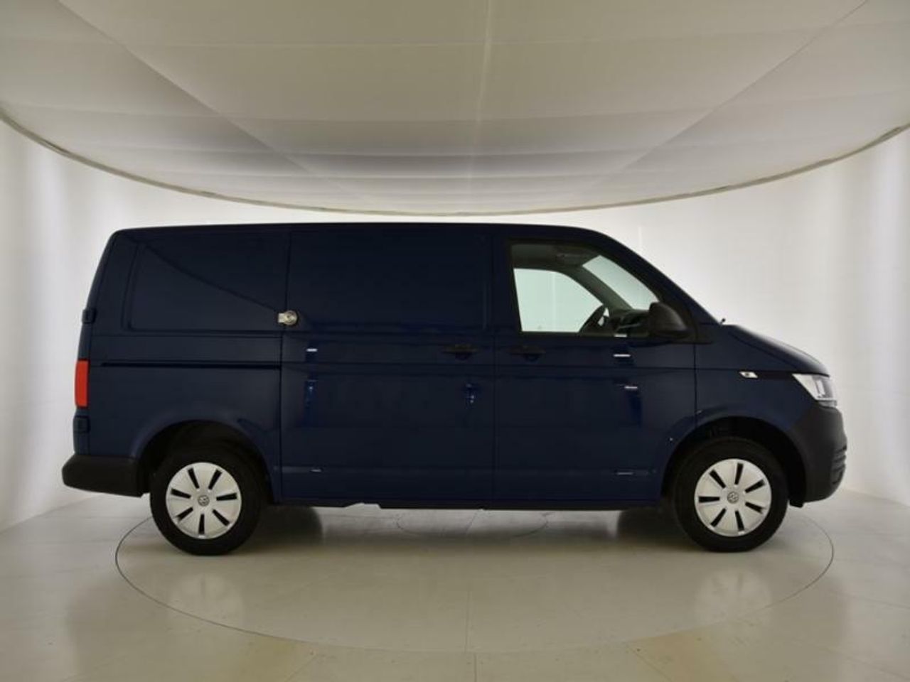 volkswagen transporter 2023 / foto grande (3)