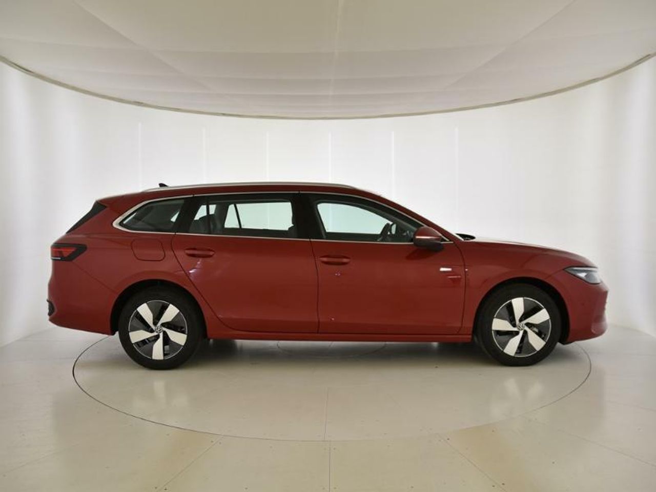 volkswagen passat 2024 / foto grande (3)