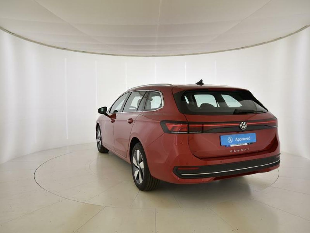 volkswagen passat 2024 / foto grande (2)