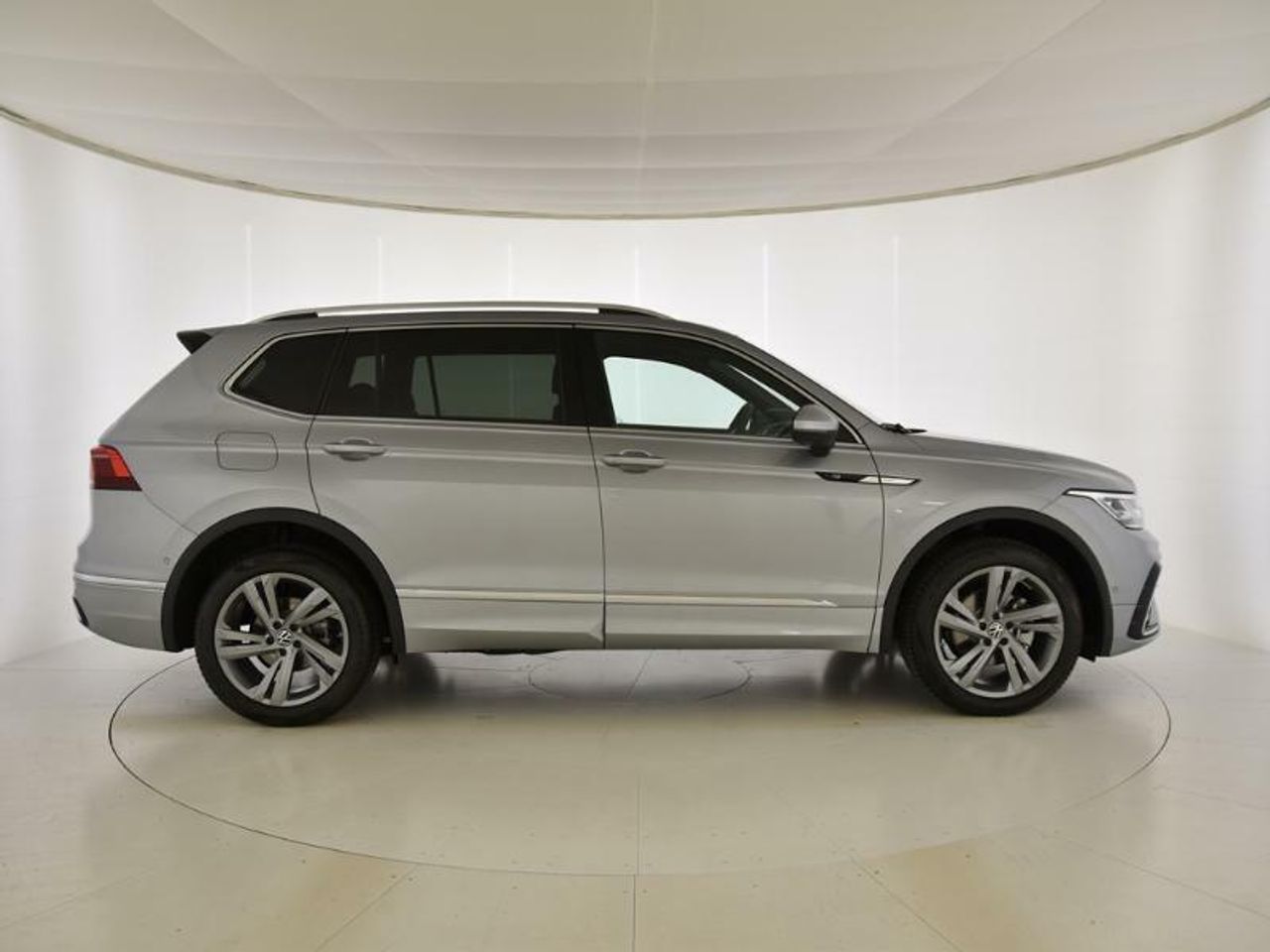 volkswagen tiguan 2024 / foto grande (3)
