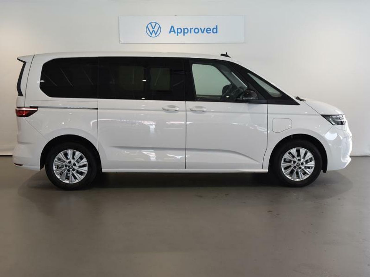 volkswagen multivan 2024 / foto grande (3)