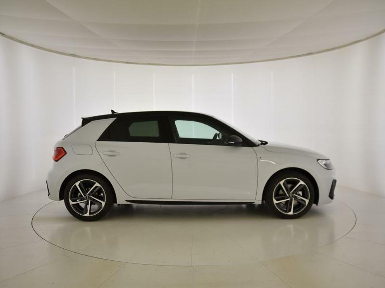 audi a1 2024 / foto grande (3)