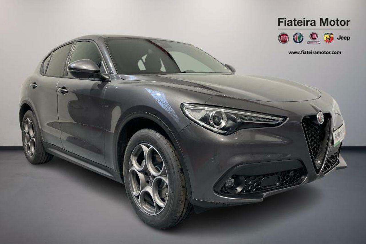 Foto alfa romeo stelvio 2022 /