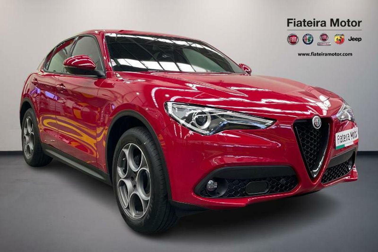 Foto alfa romeo stelvio 2022 /
