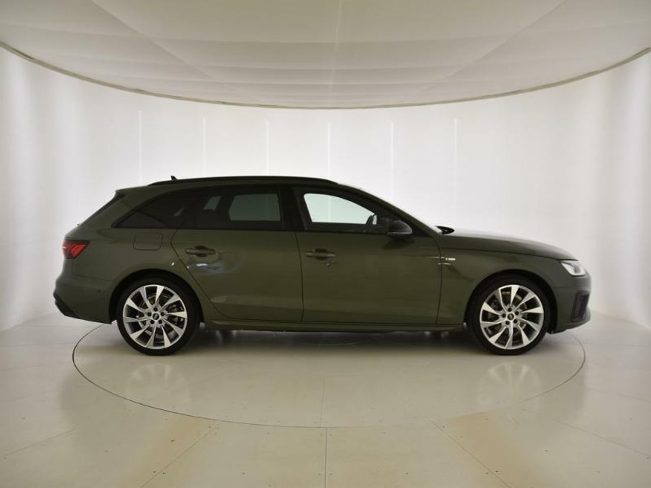 audi a4 2023 / foto grande (3)