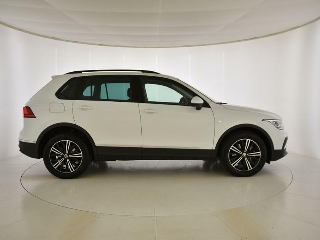 volkswagen tiguan 2024 / foto grande (3)