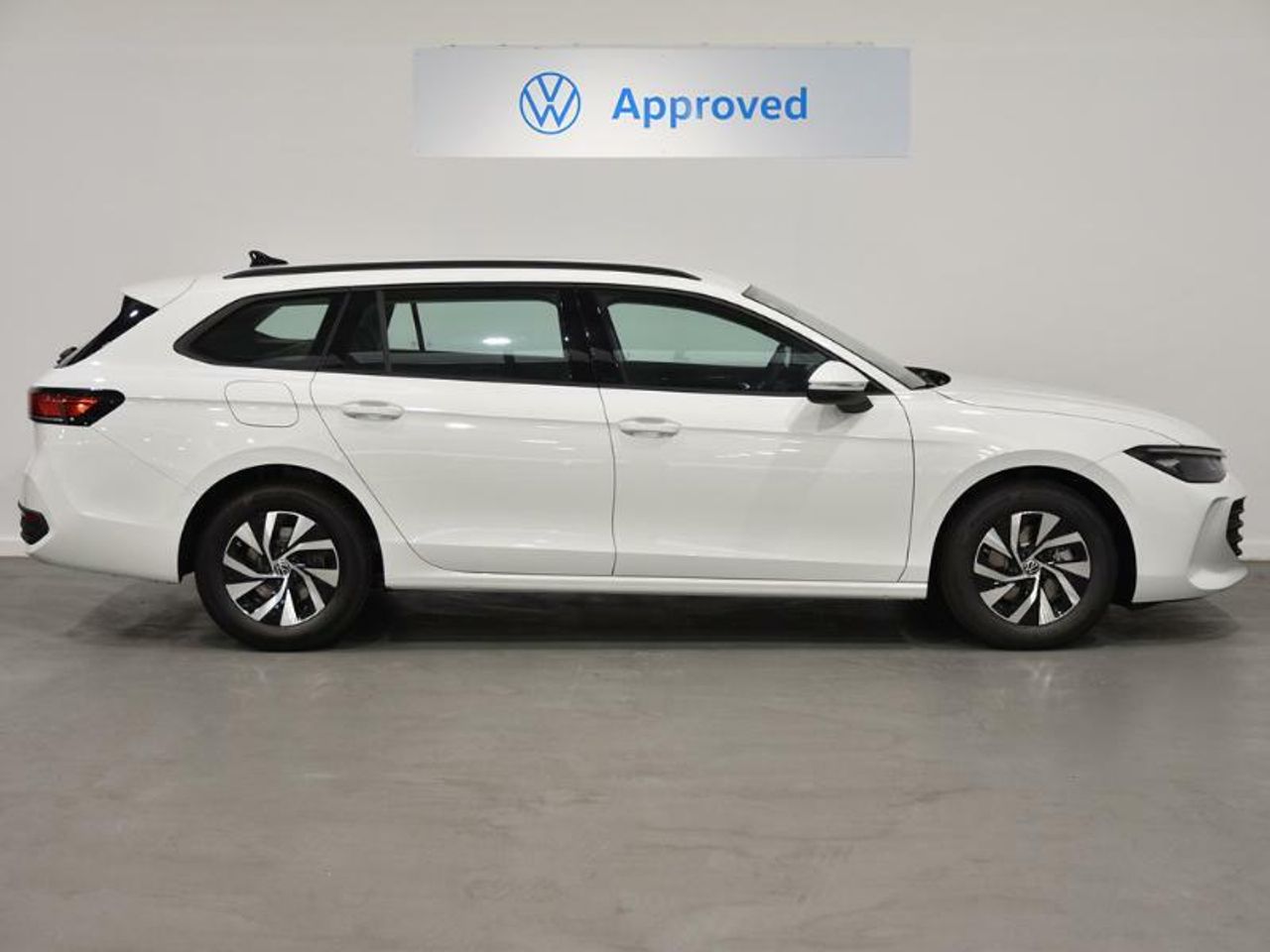 volkswagen passat 2024 / foto grande (3)