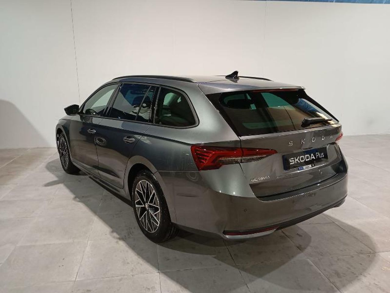 skoda octavia 2024 / foto grande (3)