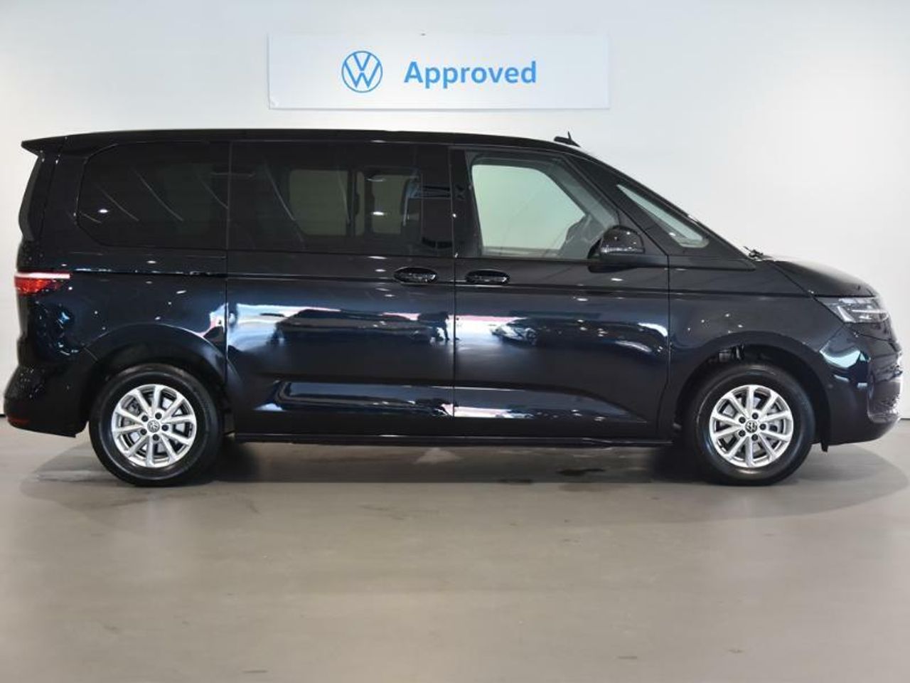 volkswagen multivan 2024 / foto grande (3)