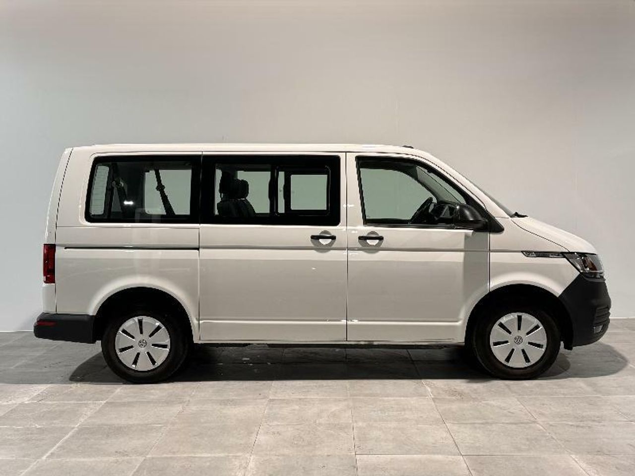 volkswagen caravelle 2024 / foto grande (3)