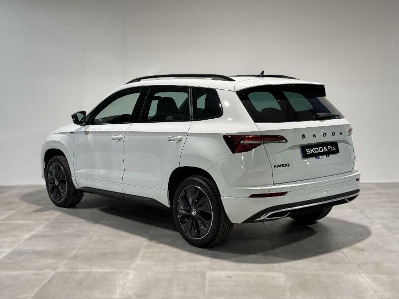 skoda karoq 2023 / foto grande (2)