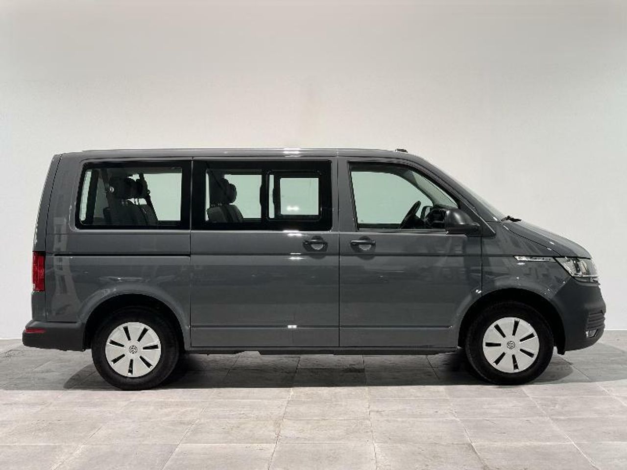 volkswagen caravelle 2024 / foto grande (3)